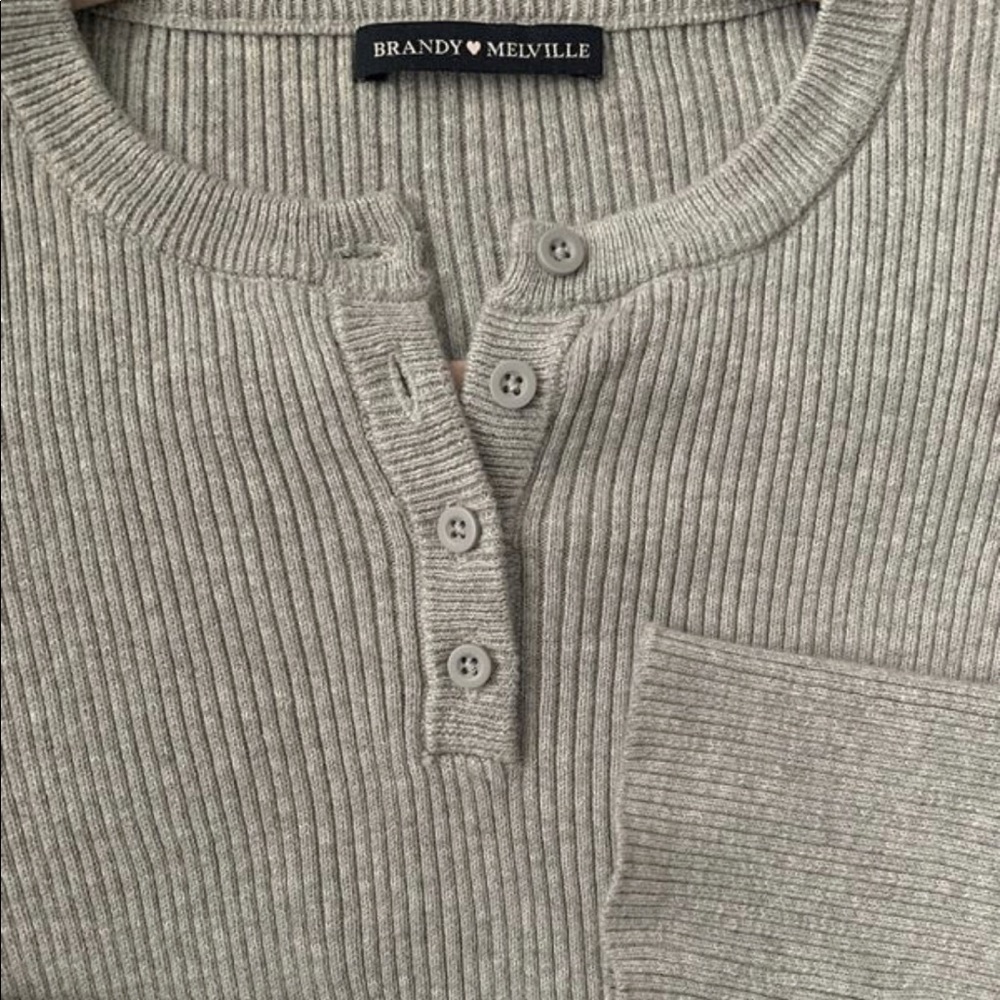 Brandy Melville  Long sleeve